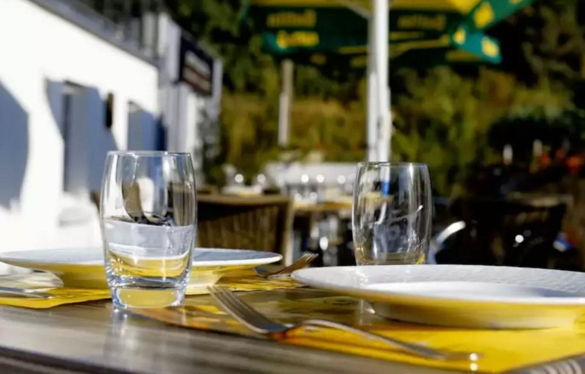 Le Manoir 호텔 Orchies 외부 사진